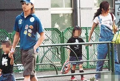 金銭感覚をまともに子育てをしている木村拓哉・工藤静香と子供人の家族画像